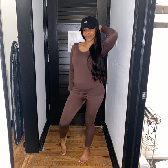 Stylish 2pc Set - Picture 3 of 7